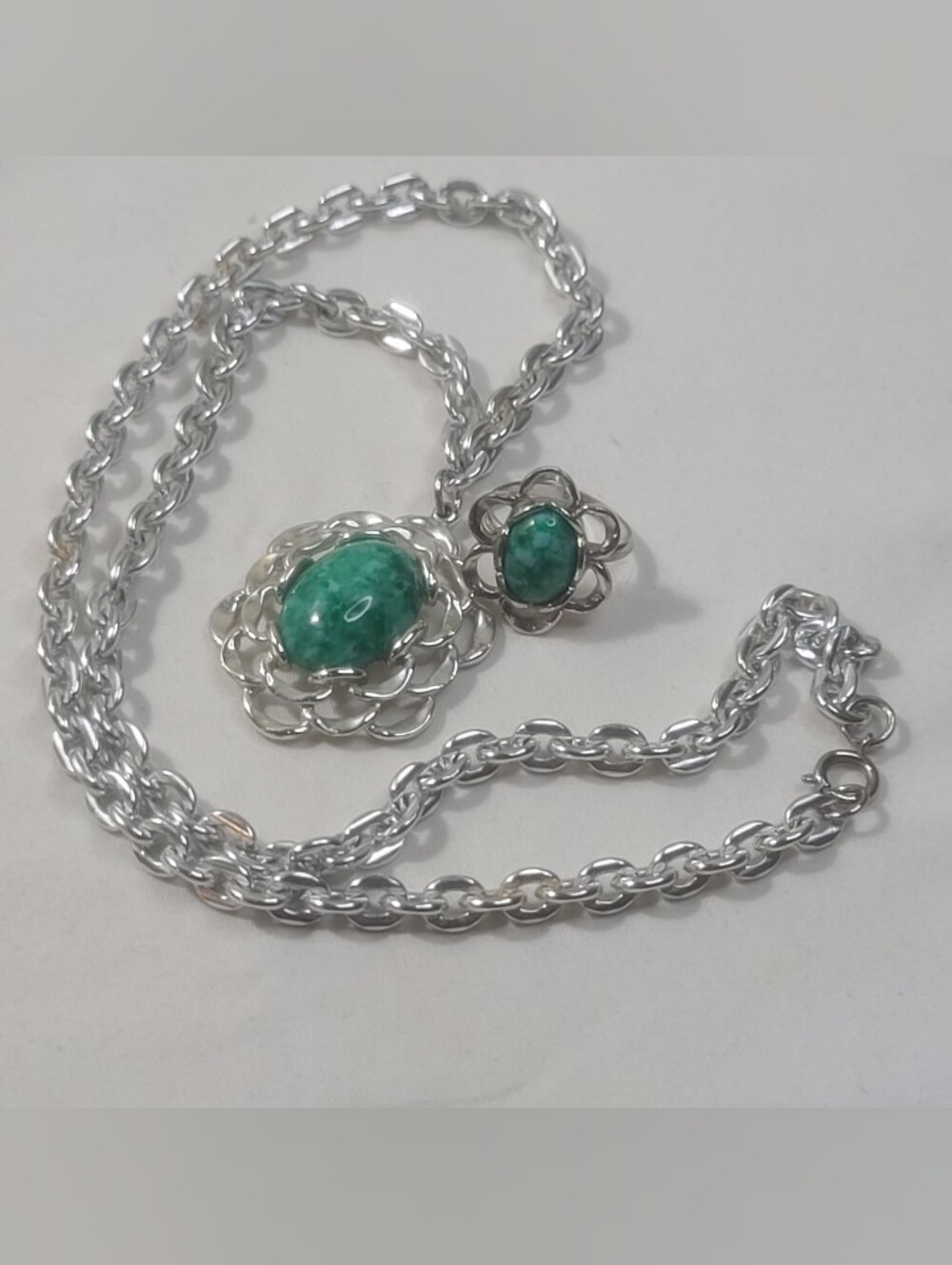 Vintage Sarah Coventry Silver Green Marble Lucite Pendant Necklace & Ring 1974